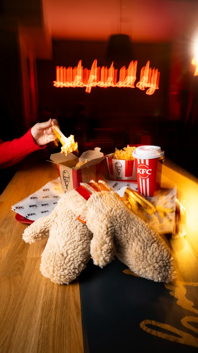 KFC — świąteczna sesja przy kominku