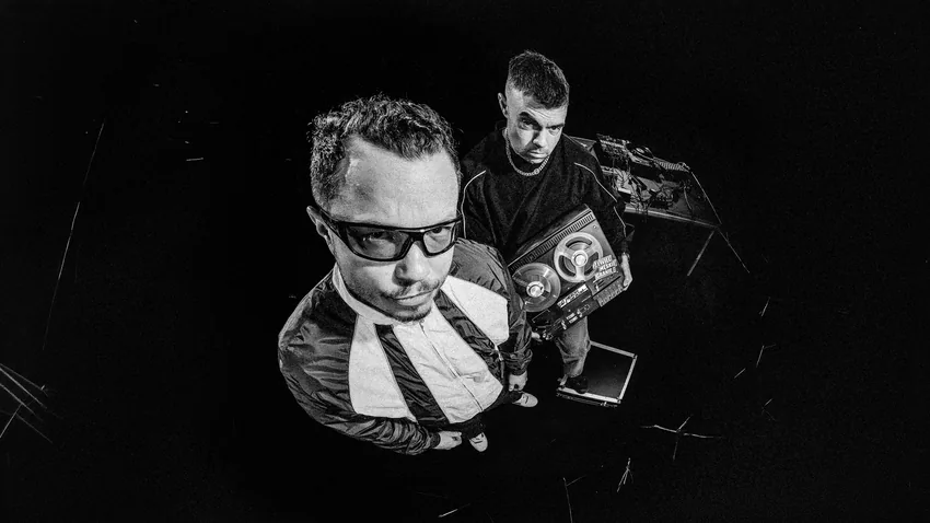 Męskie Granie — czarno-biały portret dwóch muzyków